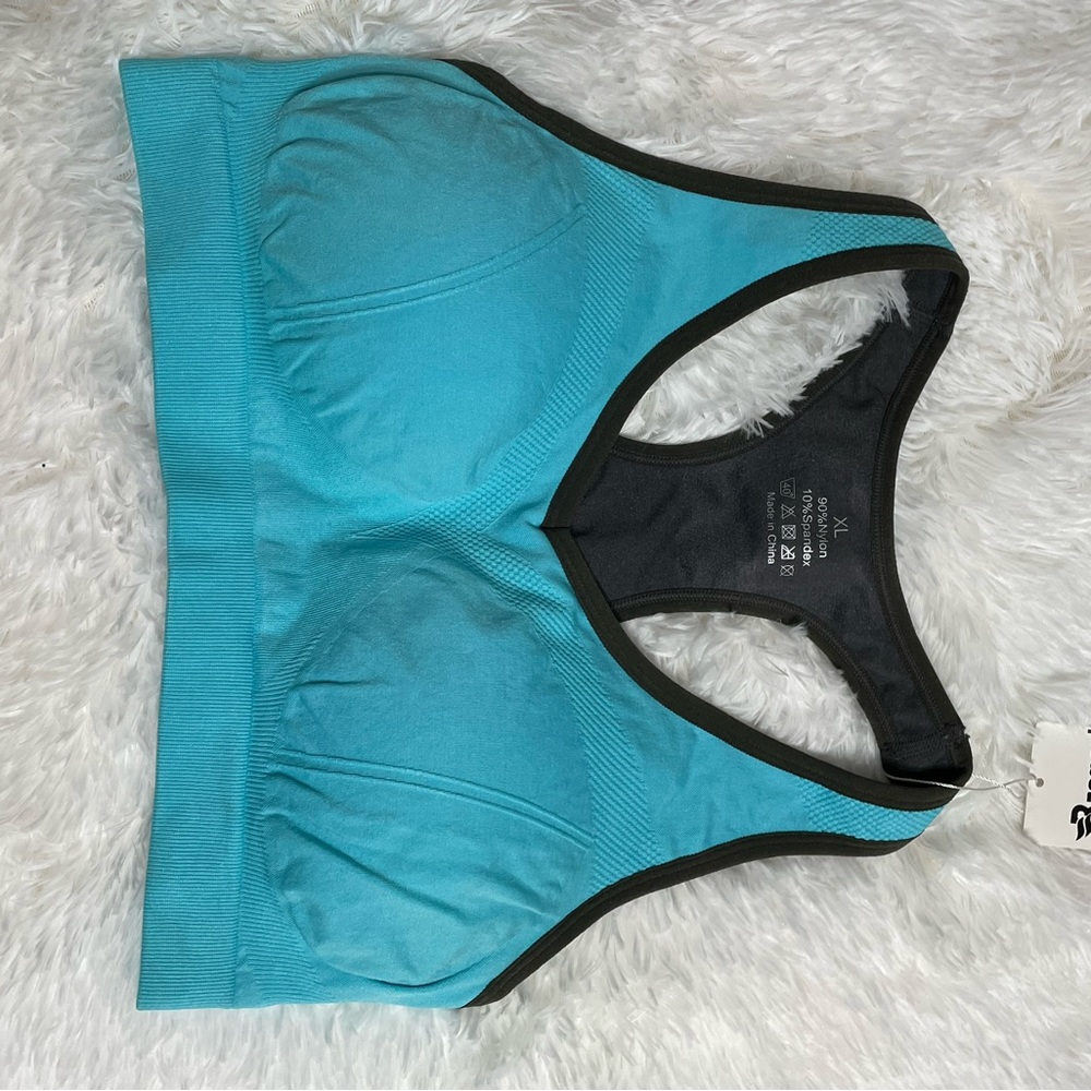 woman sport bra - Picture 4 of 7